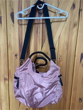 Indigo Pink Nylon Tote with Black removable Straps, side pocket